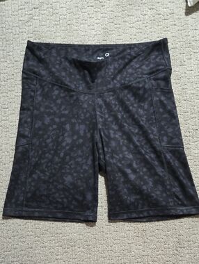 GAP Large Dark Charcoal Patterned Bike Shorts With pockets